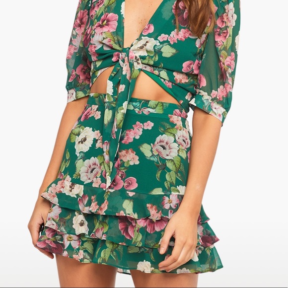 Bardot RAH RAH SKIRT IN GRPHC FLRL - Picture 7 of 10